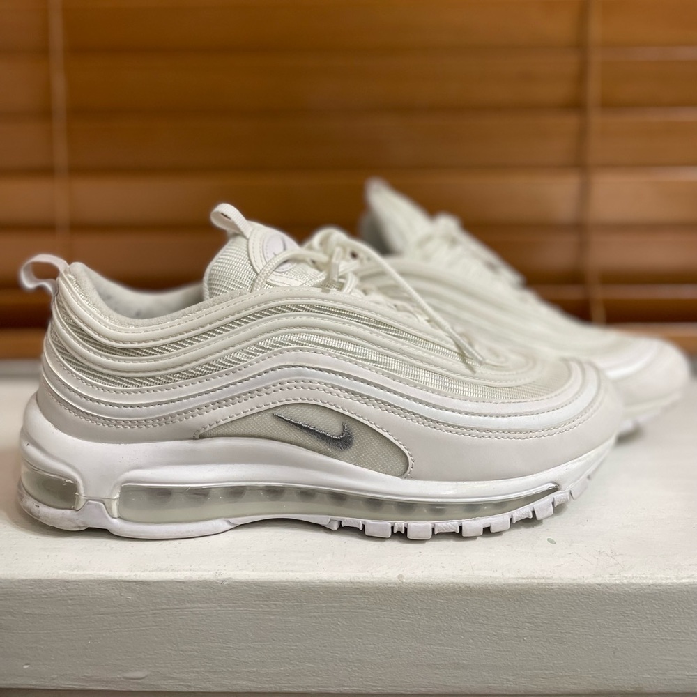 Nike Air Max 97 - Great condition! Fast shipping!